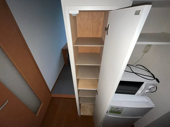 レオパレスグリンビュー F