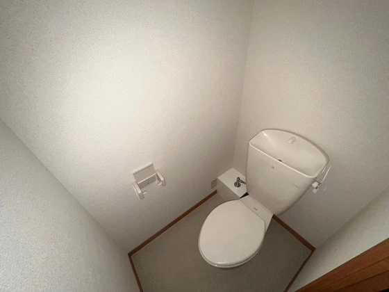 レオパレスグリンビュー F