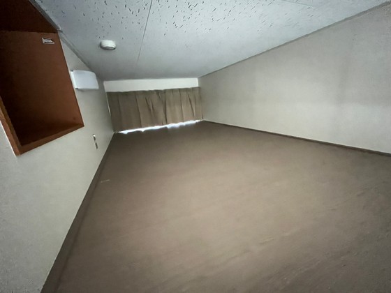 レオパレスグリンビュー F