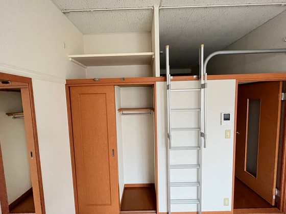 レオパレスグリンビュー F