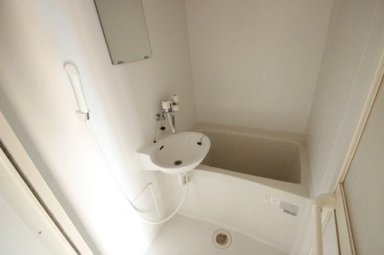 レオパレスグリンビュー F