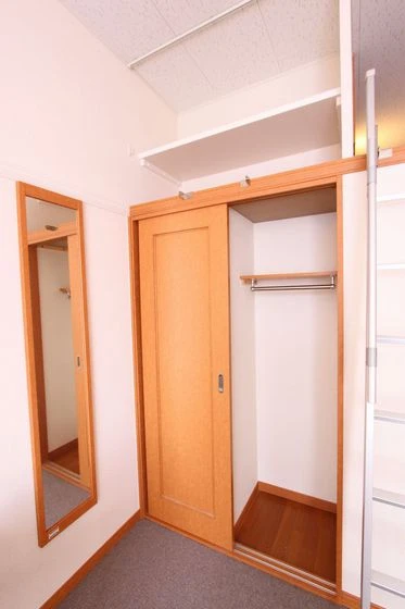 レオパレスオズヴァリー