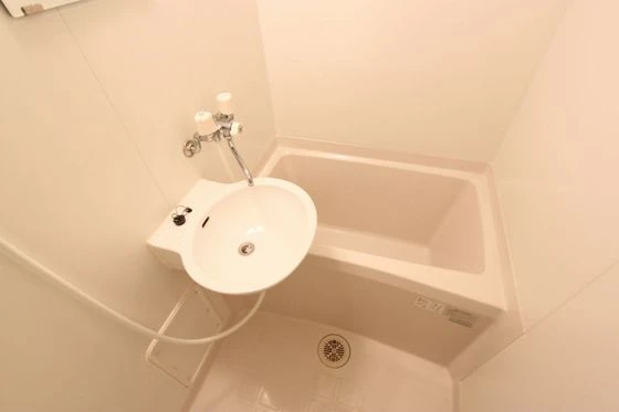 レオパレスオズヴァリー