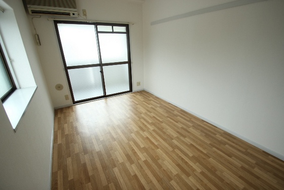 ジョイフリー皆賀