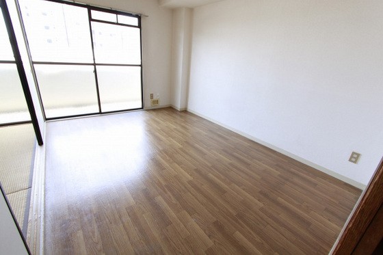 第3カジカワビル