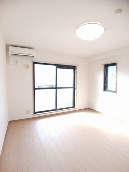 アヴニール ヌーヴォー