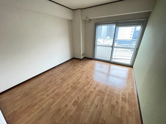 日商岩井光町ハイツ