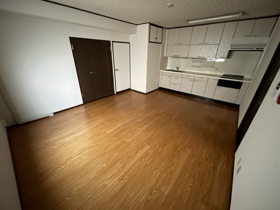 日商岩井光町ハイツ