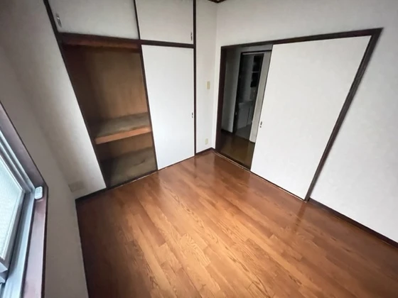 日商岩井光町ハイツ