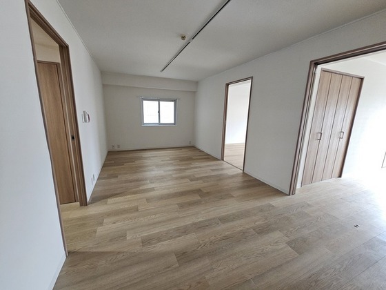 日商岩井光町ハイツ