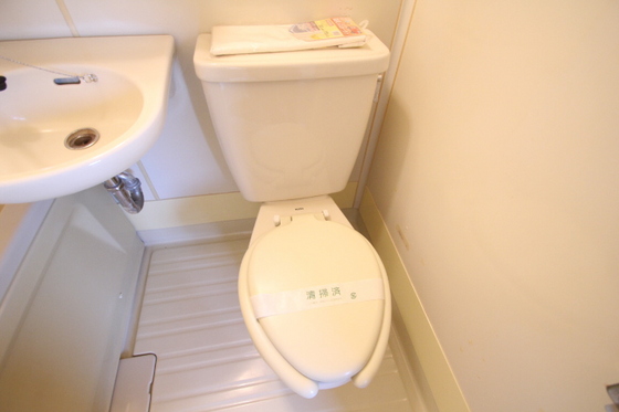 日商岩井光町ハイツ