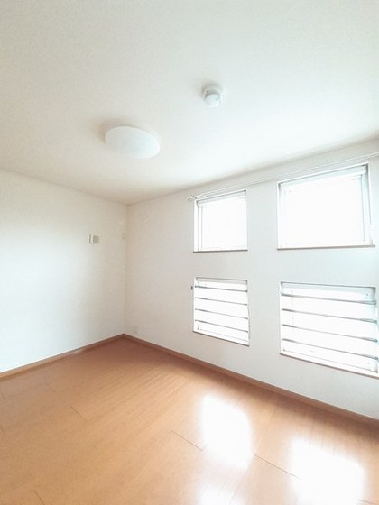 メゾングレイス