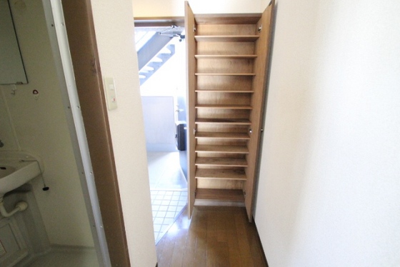 エスポアール石川