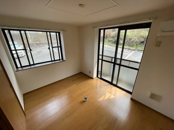 イーストヒルズ