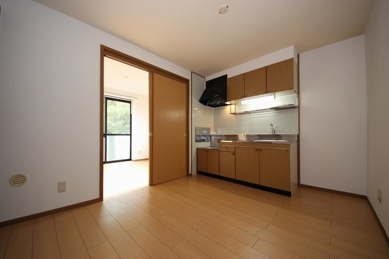 イーストヒルズ