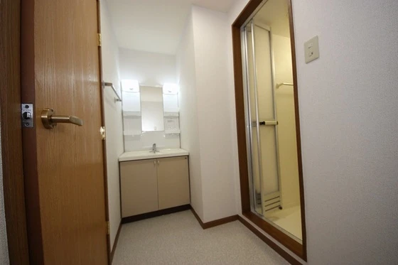 イーストヒルズ