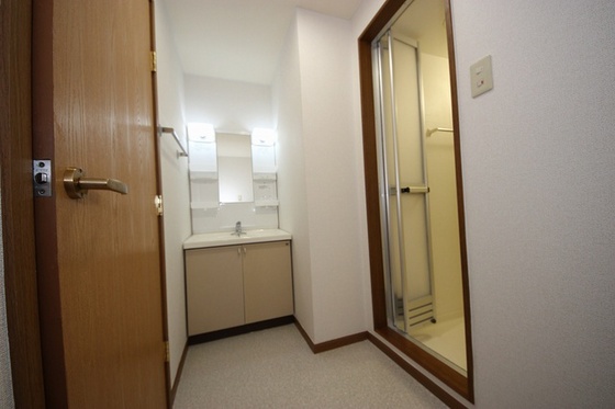 イーストヒルズ