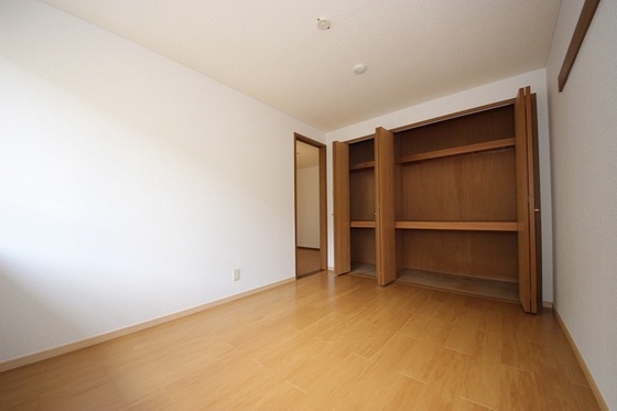 イーストヒルズ