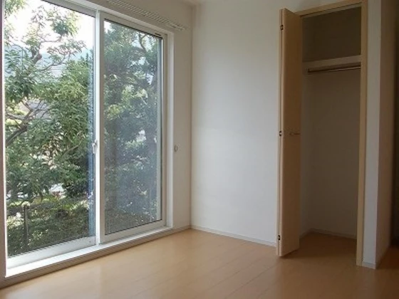 パッサーレ五番館