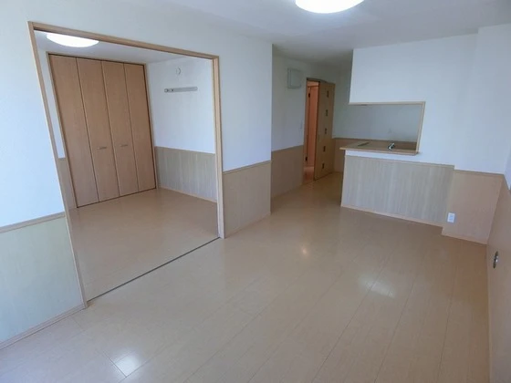 リビングタウン山本 B棟