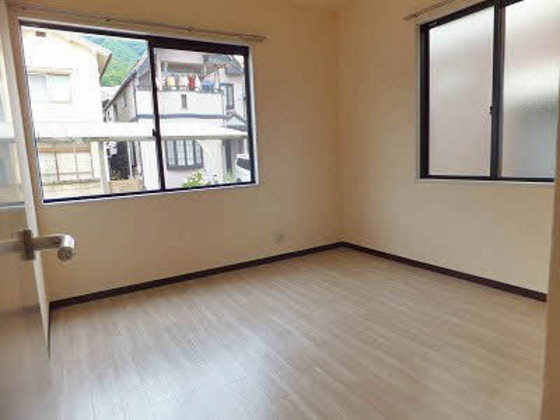 ディアス戸坂新町 A棟