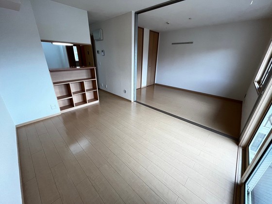 ヴィラージュ C棟