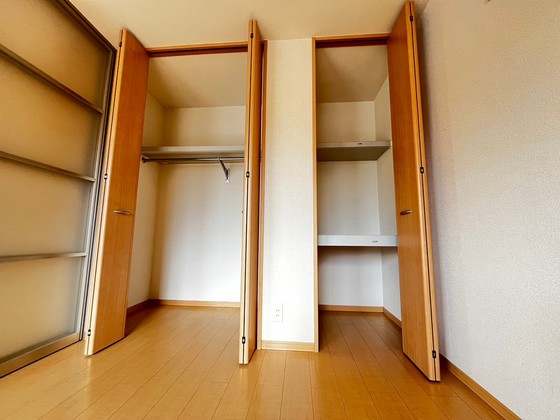 ヴィラージュ C棟