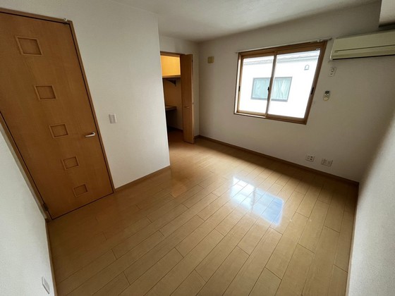 ヴィラージュ C棟