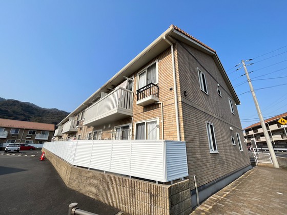 ヴィラージュ C棟