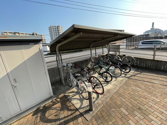 ヴィラージュ C棟