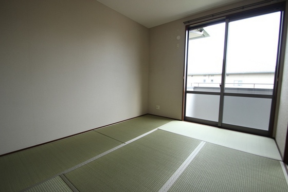 クレール五日市駅前 D棟