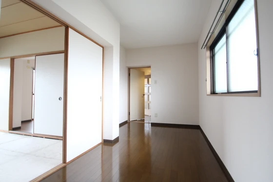 グリーンドエル鶴江