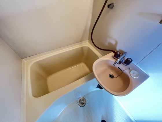 エスコート西原