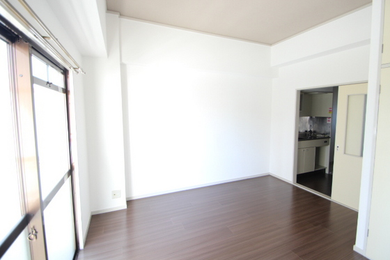 エスコート西原