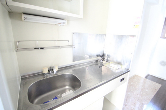 エスコート西原