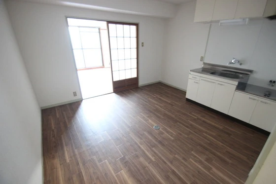 清水フォワードビル