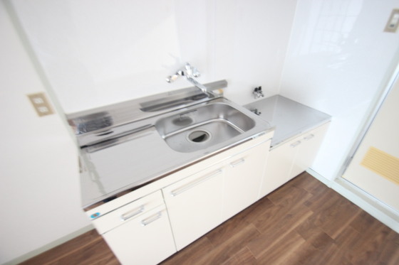 清水フォワードビル