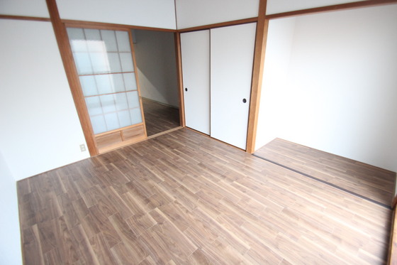 清水フォワードビル