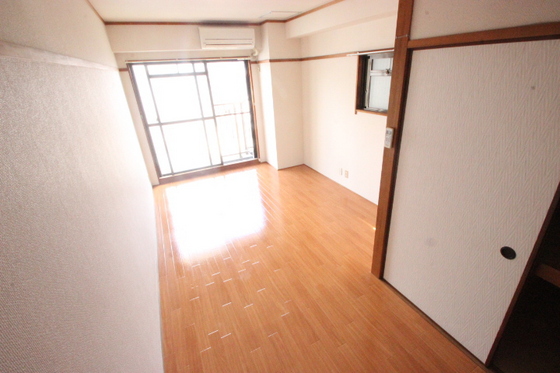 清水フォワードビル