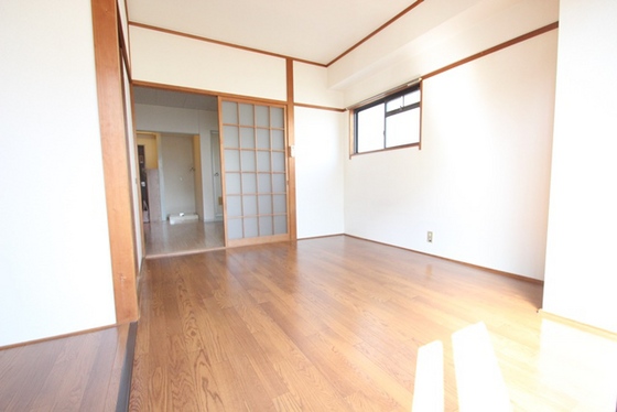 清水フォワードビル