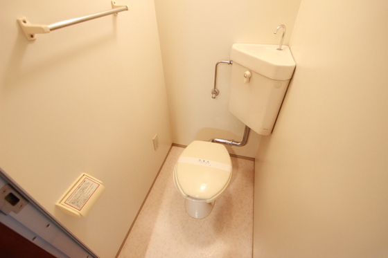 プラティーク川島