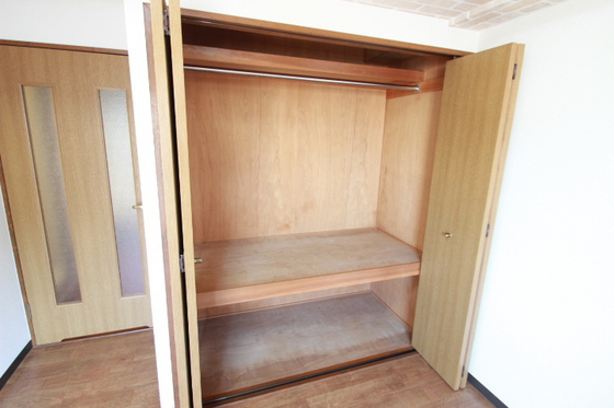 プラティーク川島