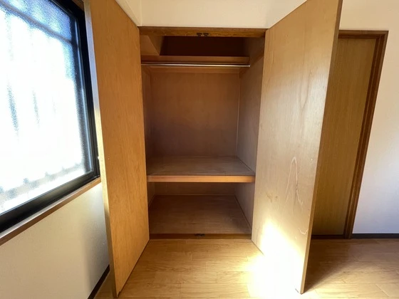 プラティーク川島