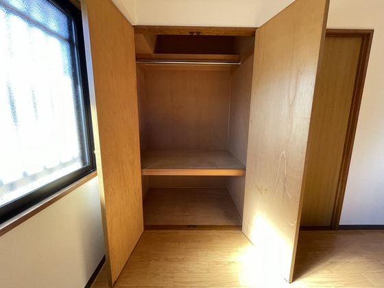 プラティーク川島