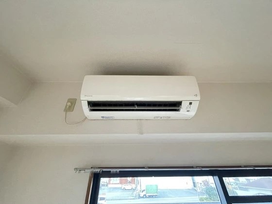 プラティーク川島