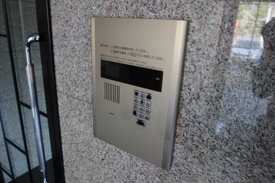 プラティーク川島