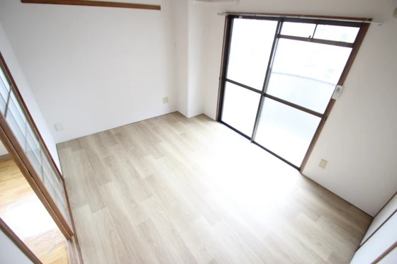 ロイヤルハウスみつみ