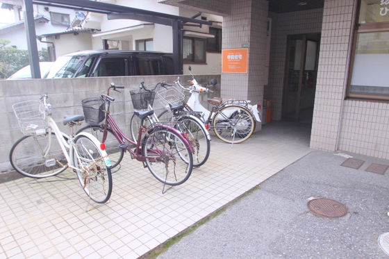 ロイヤルハウスみつみ