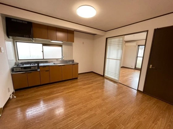 グランデュール横山 A棟