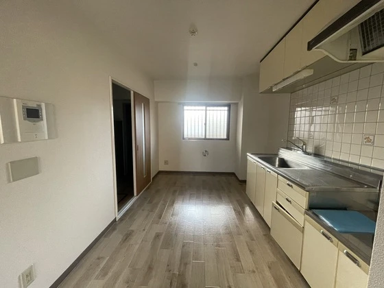 フローレンス尾前